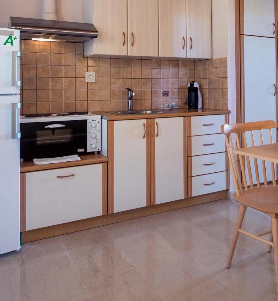 Krouzeri Beach Apartments Katávolos Exterior foto